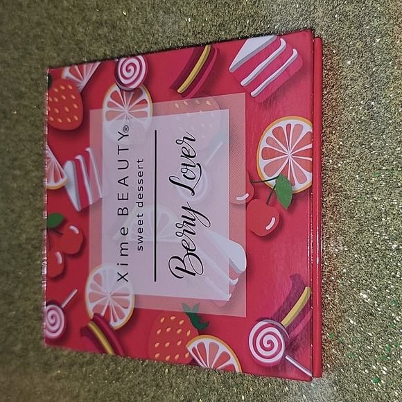 2 FOR $20. Xime Beauty "Berry Love" Palette - Picture 5 of 5